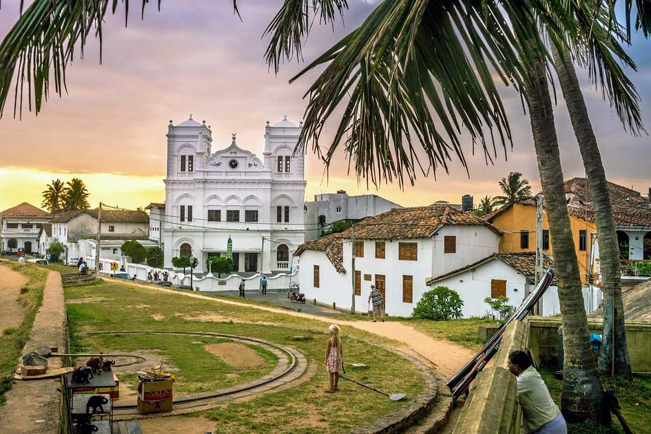 Galle - Colonial charm meets tropical beauty in this fortified seaside city. by Upul Dunuhinga
